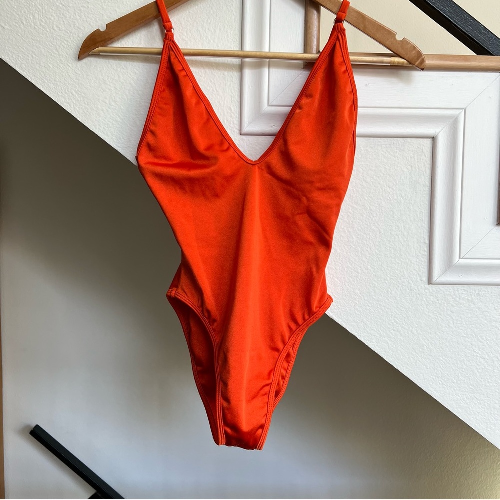 Gooseberry Swim SO CHIC one piece